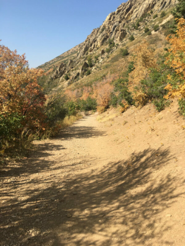 The rocky open trail beginning of Neff's Canyon